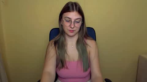 Luna online show from September 2025 01:25:02 PM