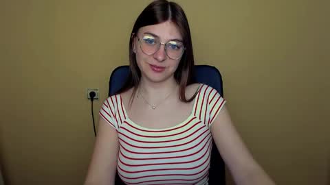Snapshot of luna_lush_ chatting on April 2026 07:55:01 AM Luna online show from April 2026 07:55:01 AM