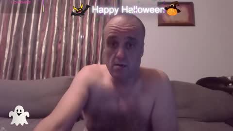 Luna online show from November 2025 10:56:02 PM