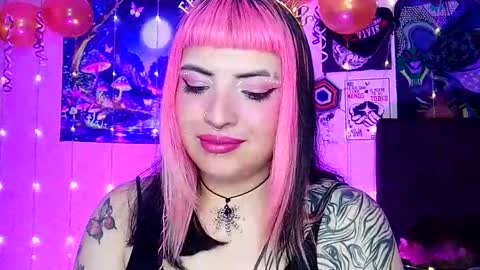 MISS LUNA  online show from March 2025 04:35:02 PM