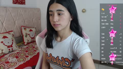 Snapshot of luna_roussee chatting on December 2024 03:55:02 AM luna_roussee online show from December 2024 03:55:02 AM