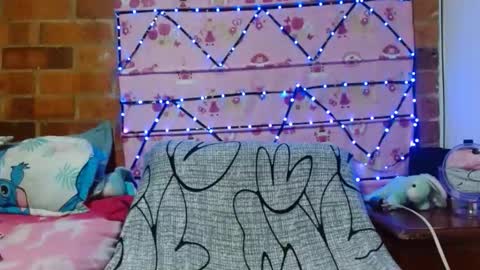 luna_vixxen online show from March 2026 06:17:02 AM