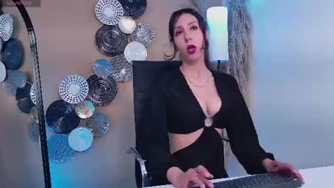 luna online show from July 2026 08:57:02 PM