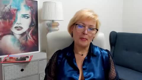 Snapshot of luna_xfantasy chatting on April 2026 06:25:01 AM L u n a online show from April 2026 06:25:01 AM