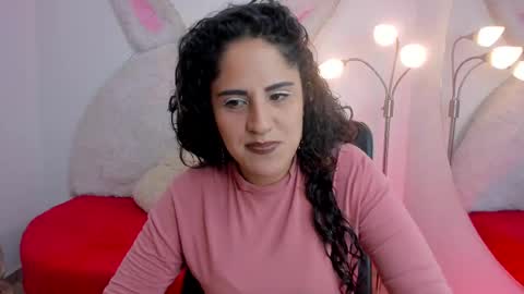 Luna online show from February 2025 02:27:01 AM