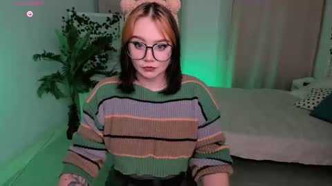 Snapshot of lunaali chatting on October 2025 04:48:02 PM Li online show from October 2025 04:48:02 PM