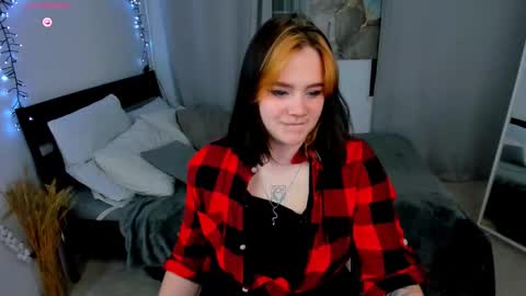 Snapshot of lunaali chatting on October 2025 04:59:02 PM Li online show from October 2025 04:59:02 PM