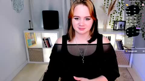 Snapshot of lunaali chatting on October 2025 02:40:01 PM Li online show from October 2025 02:40:01 PM