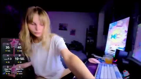 Britney online show from June 2026 08:15:01 PM