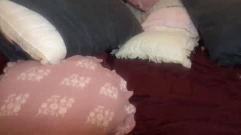 Snapshot of lunadaddysgirl chatting on February 2026 07:40:01 AM Luna Daddys Girl online show from February 2026 07:40:01 AM