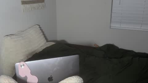 Snapshot of lunadaddysgirl chatting on February 2026 11:11:01 AM Luna Daddys Girl online show from February 2026 11:11:01 AM