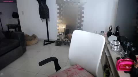 Snapshot of lunagardners chatting on September 2025 02:57:01 AM lunagardners online show from September 2025 02:57:01 AM