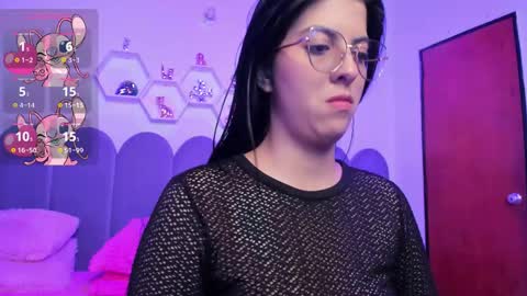 Snapshot of lunagomez24 chatting on December 2025 02:50:01 AM Luna Gomez online show from December 2025 02:50:01 AM