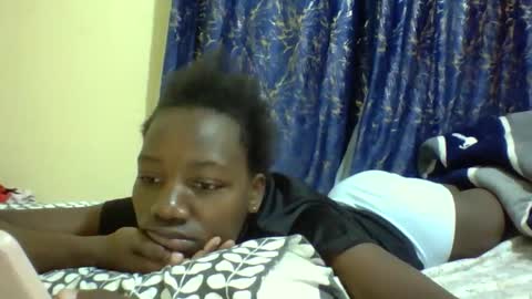 lunah_kitty online show from June 2026 06:48:01 AM