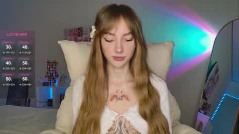 Luna online show from October 2025 12:32:01 AM