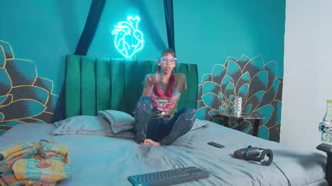 Luna online show from January 2026 08:25:02 PM