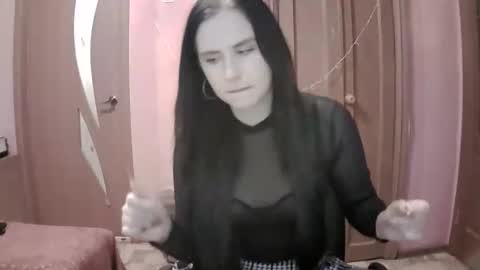 Snapshot of lunamystique_ chatting on February 2025 02:13:02 PM lunamystique_ online show from February 2025 02:13:02 PM