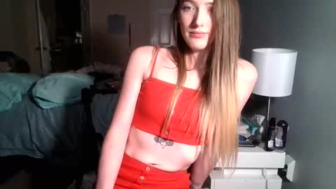 lunapixie2020 online show from February 2025 02:04:01 AM