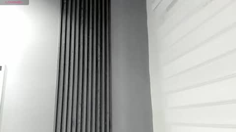 Luna  online show from January 2026 06:44:01 PM