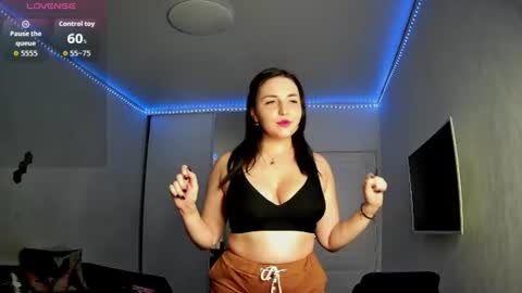lunar_shyx online show from July 2026 08:55:02 PM