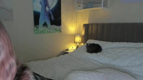 Sofia online show from February 2025 02:46:02 PM