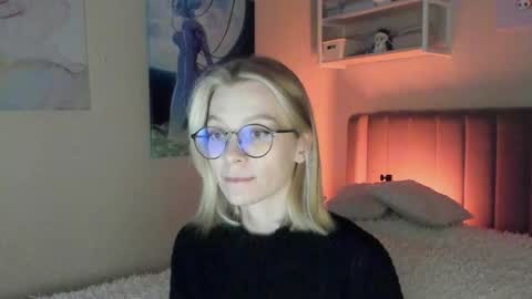 Sofia online show from September 2025 01:38:02 PM