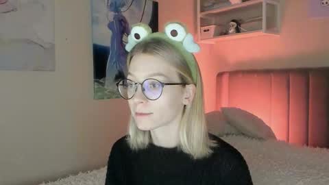 Sofia online show from November 2025 12:16:01 PM