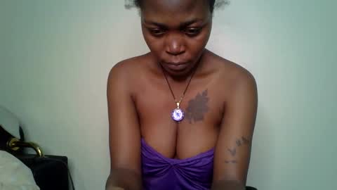 lunargoddess45 online show from January 2026 05:45:01 AM