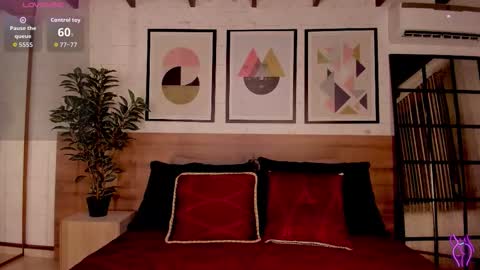 Luna Ruso  online show from November 2025 07:57:02 PM