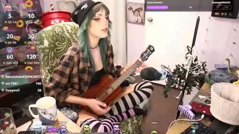 ..LunaSparkles. online show from February 2025 08:31:02 AM