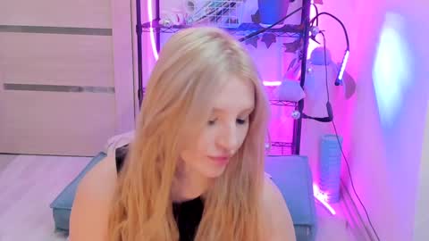 Kate online show from January 2025 03:04:02 AM