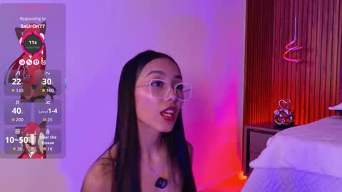 Luna   online show from March 2026 04:09:02 AM