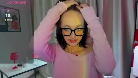 call me a pose striker  online show from May 2026 03:36:02 AM