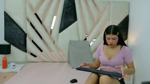 Luna y Sebastian online show from July 2026 02:20:02 PM