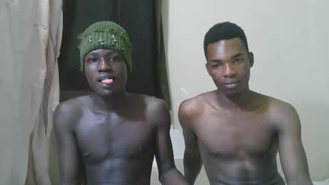 luoislove online show from December 2025 06:02:01 PM