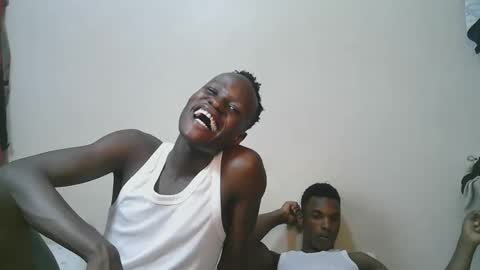 luoislove online show from April 2026 08:03:01 PM