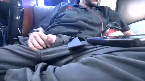 Snapshot of lurkus chatting on October 2025 09:27:01 AM lurkus online show from October 2025 09:27:01 AM