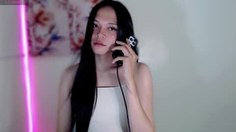 Maxie online show from November 2025 03:10:02 PM