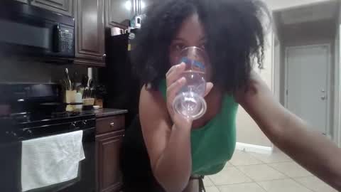 Snapshot of lusciouskoko chatting on September 2025 09:42:02 AM Luscious Koko online show from September 2025 09:42:02 AM