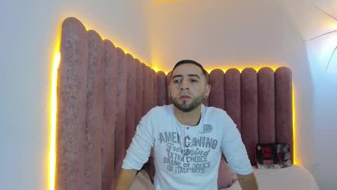 Lushian And Luna online show from February 2026 02:56:02 PM