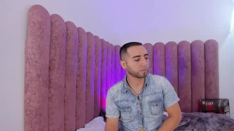 Lushian And Luna online show from April 2026 04:07:02 PM