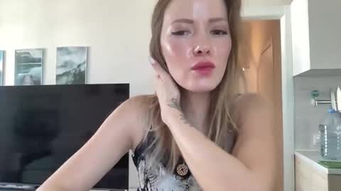 lusiluv online show from September 2025 11:21:01 AM