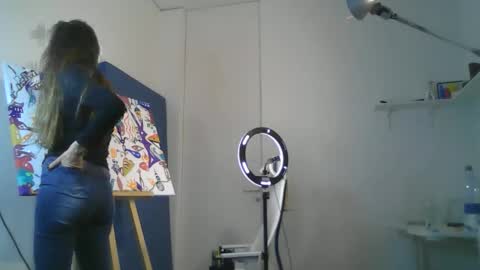 Snapshot of lusisart chatting on April 2026 10:42:02 PM Lusisart online show from April 2026 10:42:02 PM