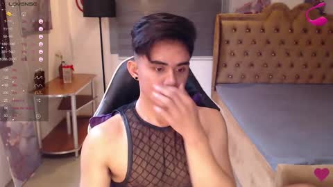 Snapshot of lustdesirex19 chatting on February 2025 09:04:02 AM David online show from February 2025 09:04:02 AM