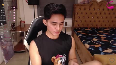 Snapshot of lustdesirex19 chatting on February 2025 05:48:02 AM David online show from February 2025 05:48:02 AM