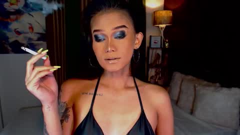 Snapshot of lustfulltrans chatting on January 2025 03:22:01 AM AdriannaFowks online show from January 2025 03:22:01 AM