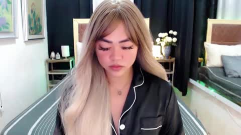 Trina online show from January 2025 04:18:01 AM