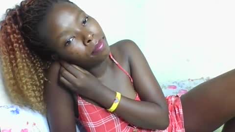 Snapshot of lustrousnerd chatting on March 2025 01:58:02 AM Noreh online show from March 2025 01:58:02 AM