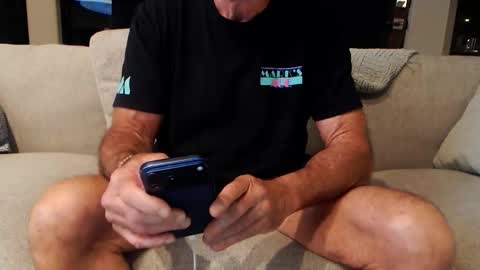 luv_missle online show from April 2026 06:22:02 AM