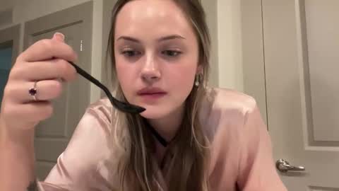 Snapshot of luvaimee chatting on February 2026 02:32:01 AM Aimee online show from February 2026 02:32:01 AM